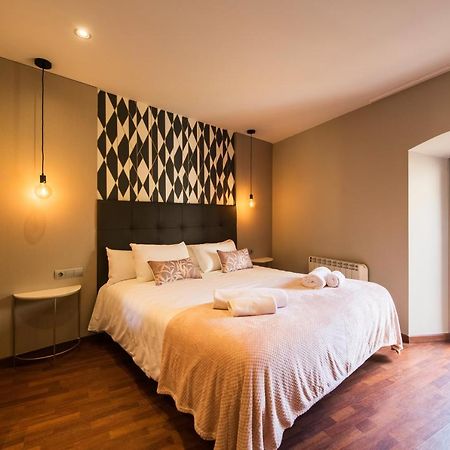 Up Rooms Banyoles Luaran gambar